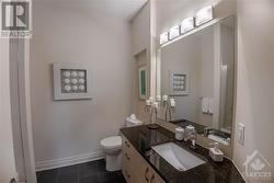 Second full bathroom with bath tub - 
