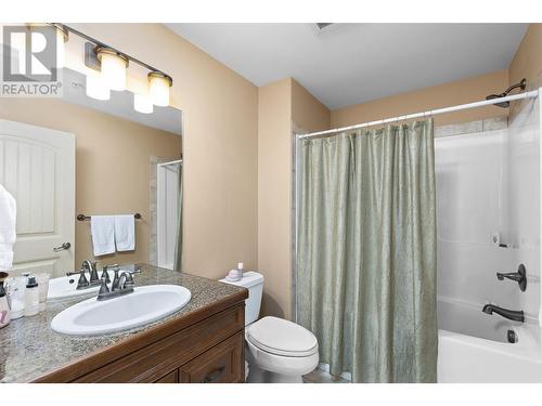 2780 Auburn Road Unit# 106, West Kelowna, BC - Indoor Photo Showing Bathroom