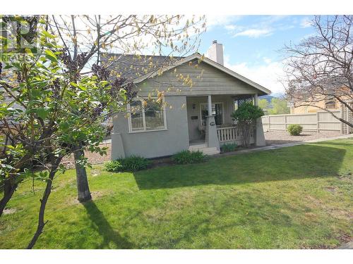 739 Government Street, Penticton, BC - Outdoor