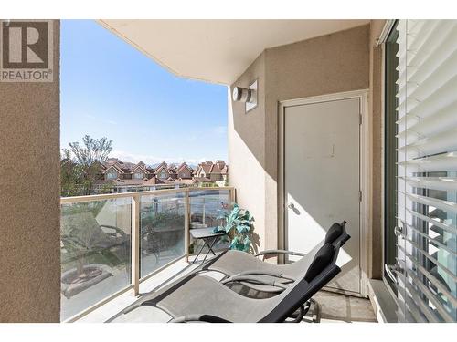 1128 Sunset Drive Unit# 401, Kelowna, BC - Outdoor With Exterior