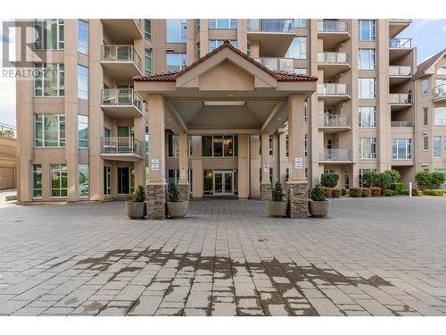 1128 Sunset Drive Unit# 401, Kelowna, BC - Outdoor With Facade