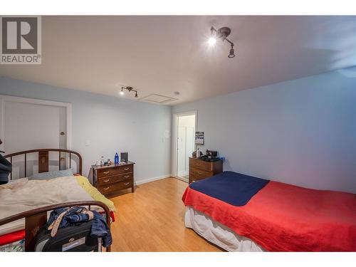 13415 Cartwright Avenue, Summerland, BC - Indoor Photo Showing Bedroom