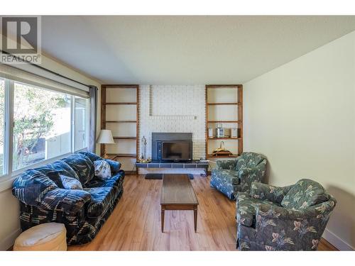 13415 Cartwright Avenue, Summerland, BC - Indoor Photo Showing Living Room With Fireplace