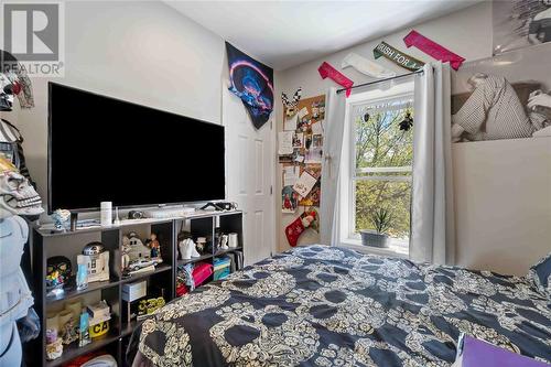 420 Confederation Street, Sarnia, ON - Indoor Photo Showing Bedroom