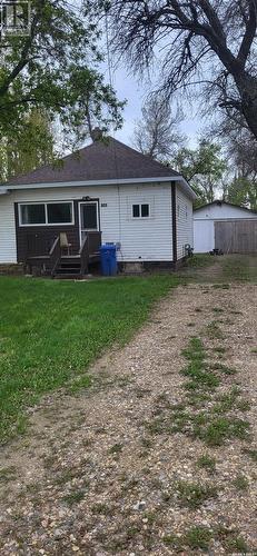 809 Peters Avenue, Oxbow, SK - Outdoor