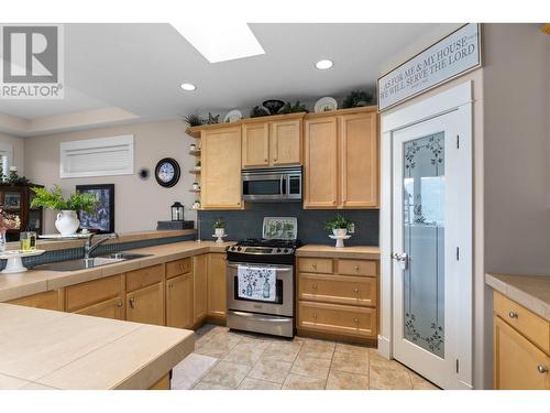 7760 Okanagan Landing Road Unit# 12, Vernon, BC - Indoor Photo Showing Kitchen With Double Sink