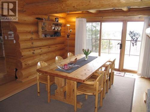 4768 Telqua Drive, 108 Mile Ranch, BC - Indoor Photo Showing Dining Room