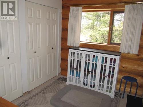 4768 Telqua Drive, 108 Mile Ranch, BC - Indoor Photo Showing Bedroom