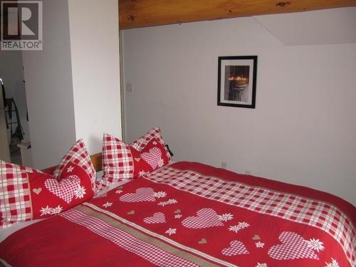 4768 Telqua Drive, 108 Mile Ranch, BC - Indoor Photo Showing Bedroom