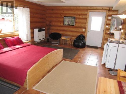 4768 Telqua Drive, 108 Mile Ranch, BC - Indoor Photo Showing Bedroom