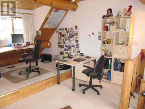 4768 Telqua Drive, 108 Mile Ranch, BC - Indoor Photo Showing Office