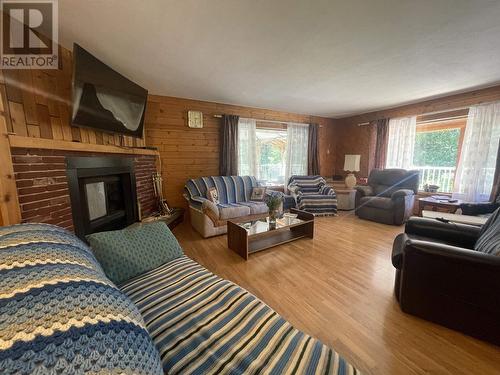 4892 Mackenzie Highway, Williams Lake, BC - Indoor Photo Showing Living Room With Fireplace