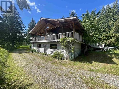 4892 Mackenzie Highway, Williams Lake, BC - Outdoor With Exterior