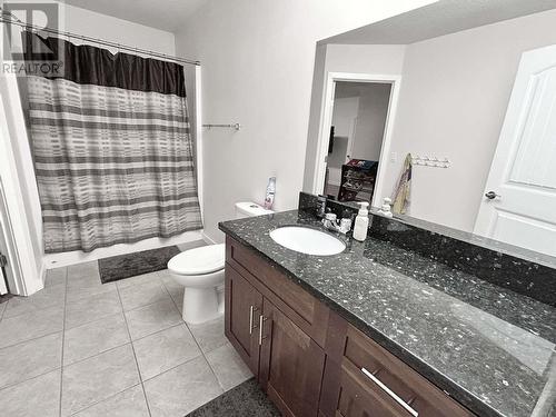11211 89A Street, Fort St. John, BC - Indoor Photo Showing Bathroom
