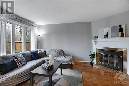 33 Forestlane Private, Ottawa, ON - Indoor Photo Showing Living Room With Fireplace