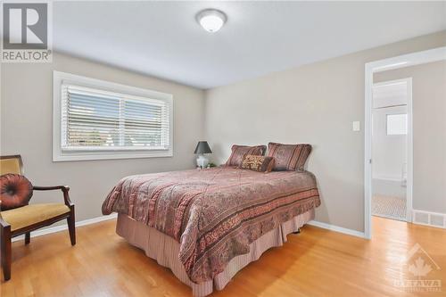 1463 Raven Avenue, Ottawa, ON - Indoor Photo Showing Bedroom