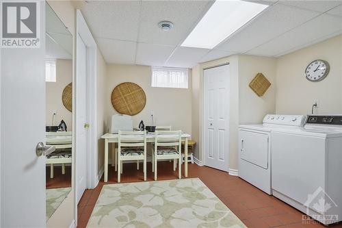 1463 Raven Avenue, Ottawa, ON - Indoor Photo Showing Laundry Room