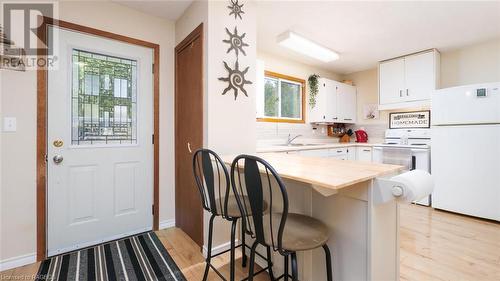 27 Shamrock Boulevard, Oliphant, ON - Indoor Photo Showing Kitchen