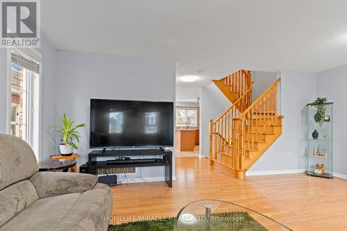 638 Scott Boulevard, Milton, ON - Indoor Photo Showing Living Room