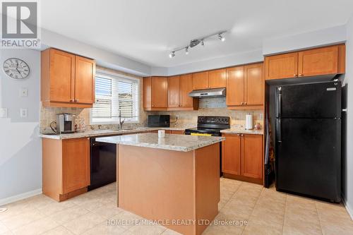 638 Scott Boulevard, Milton, ON - Indoor Photo Showing Kitchen
