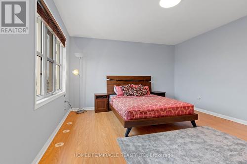 638 Scott Boulevard, Milton, ON - Indoor Photo Showing Bedroom