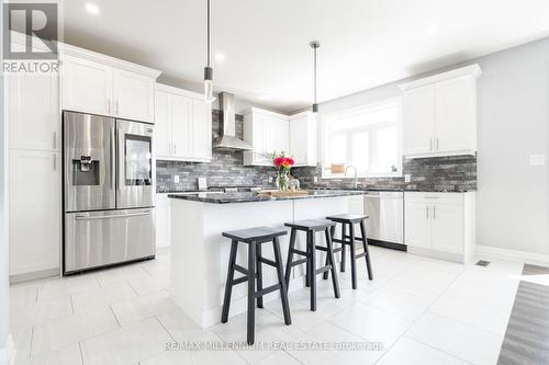 1593 Sandridge Avenue, London, ON - Indoor Photo Showing Kitchen With Stainless Steel Kitchen With Upgraded Kitchen