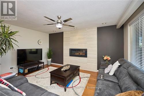 43225 Pettit Road W, Port Colborne, ON - Indoor Photo Showing Living Room With Fireplace