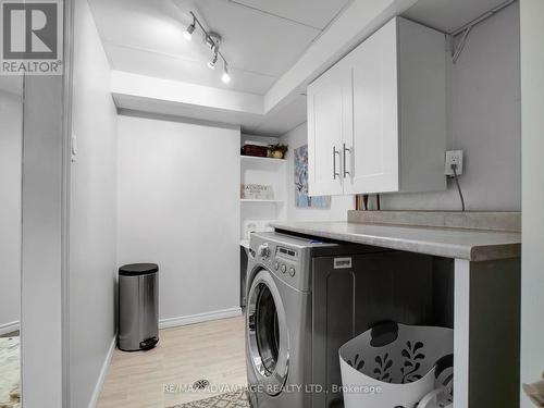 456 Base Line Rd E, London, ON - Indoor Photo Showing Laundry Room