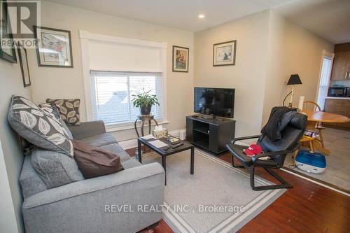 282 Darling Street, Brantford, ON - Indoor Photo Showing Living Room