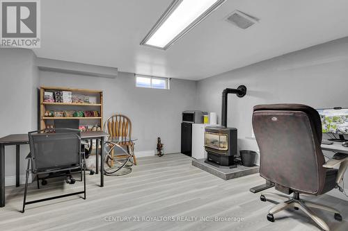 101 Tennyson Street, Woodstock, ON - Indoor Photo Showing Office