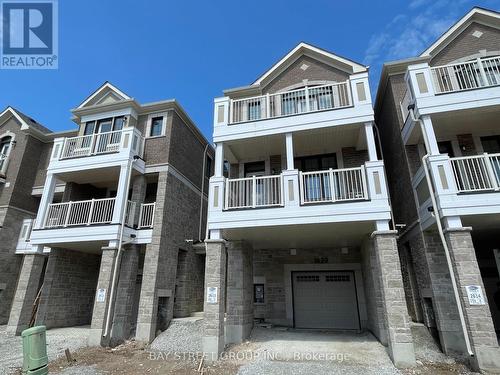 1829 Thames Circle, Milton, ON - Outdoor With Balcony With Facade