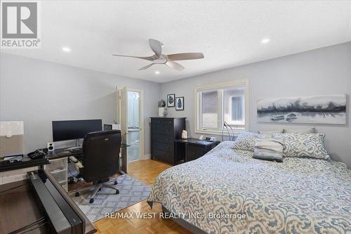 36 Lexington Road, Brampton, ON - Indoor Photo Showing Bedroom