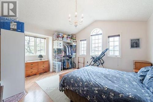 30 Rainforest Drive, Brampton, ON - Indoor Photo Showing Bedroom
