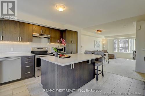 12 - 1 Beckenrose Court, Brampton, ON - Indoor Photo Showing Kitchen With Stainless Steel Kitchen With Upgraded Kitchen