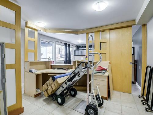 Bureau des secrÃ©taires - 556 Boul. Maloney E., Gatineau (Gatineau), QC - Indoor Photo Showing Garage