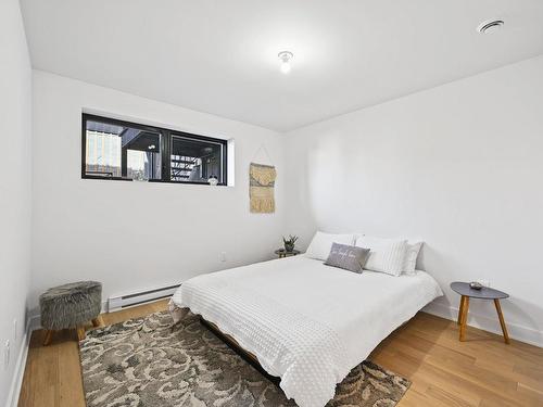 Chambre Ã Â coucher - B101-2339 Rue St-Zotique E., Montréal (Rosemont/La Petite-Patrie), QC - Indoor Photo Showing Bedroom