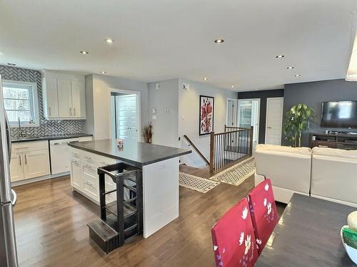 Overall view - 176 Rue Du Parc, Témiscaming, QC - Indoor Photo Showing Kitchen With Upgraded Kitchen