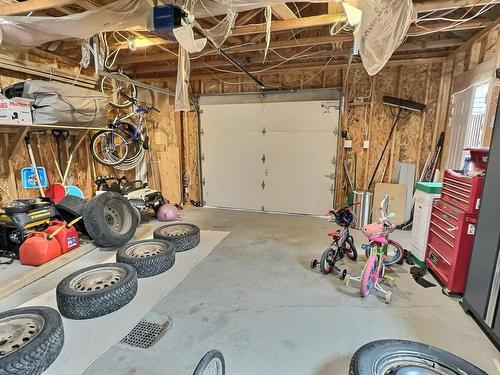 Garage - 176 Rue Du Parc, Témiscaming, QC - Indoor Photo Showing Garage