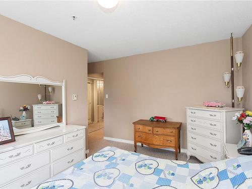 406-1685 Estevan Rd, Nanaimo, BC - Indoor Photo Showing Bedroom