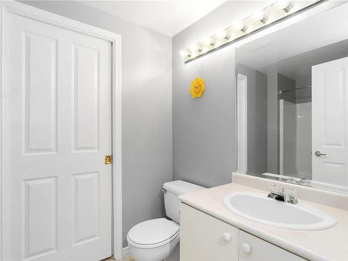 406-1685 Estevan Rd, Nanaimo, BC - Indoor Photo Showing Bathroom