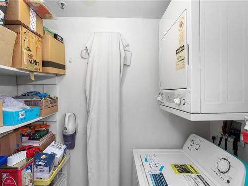 406-1685 Estevan Rd, Nanaimo, BC - Indoor Photo Showing Laundry Room