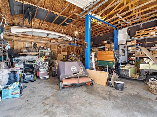 2369 South Wellington Rd, Nanaimo, BC - Indoor Photo Showing Garage