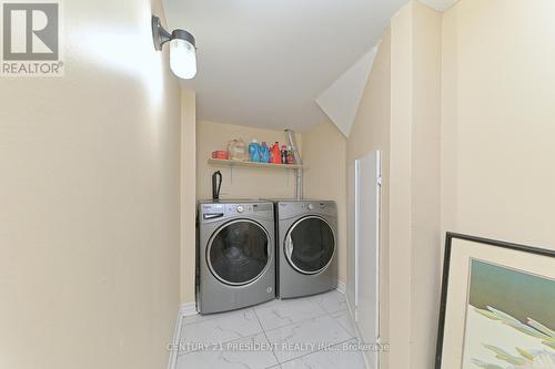 5 Fringetree Road, Brampton, ON - Indoor Photo Showing Laundry Room