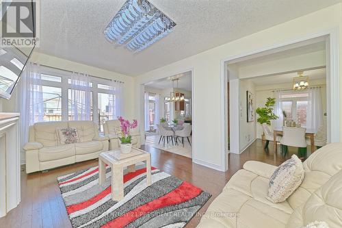 5 Fringetree Road, Brampton, ON - Indoor Photo Showing Living Room