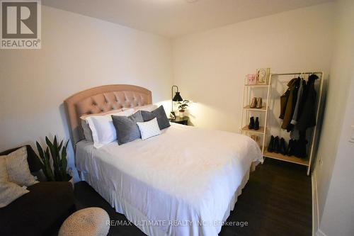 309 - 4800 Highway 7, Vaughan, ON - Indoor Photo Showing Bedroom