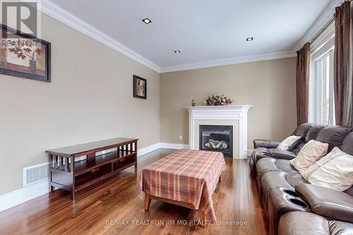 261 Angus Glen Boulevard, Markham, ON - Indoor Photo Showing Living Room With Fireplace