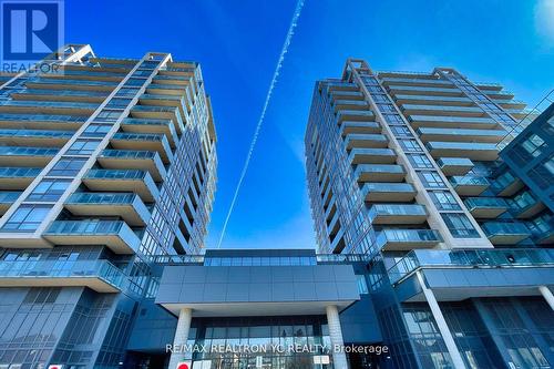 610 - 9090 Yonge Street, Richmond Hill, ON - Outdoor With Balcony With Facade