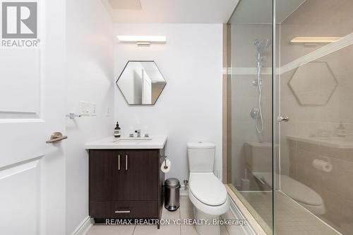 610 - 9090 Yonge Street, Richmond Hill, ON - Indoor Photo Showing Bathroom