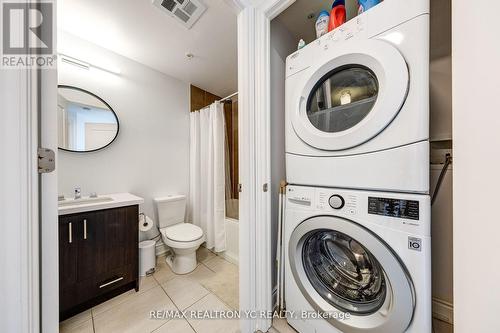 610 - 9090 Yonge Street, Richmond Hill, ON - Indoor Photo Showing Laundry Room