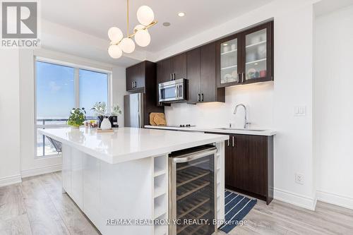 610 - 9090 Yonge Street, Richmond Hill, ON - Indoor Photo Showing Kitchen With Upgraded Kitchen